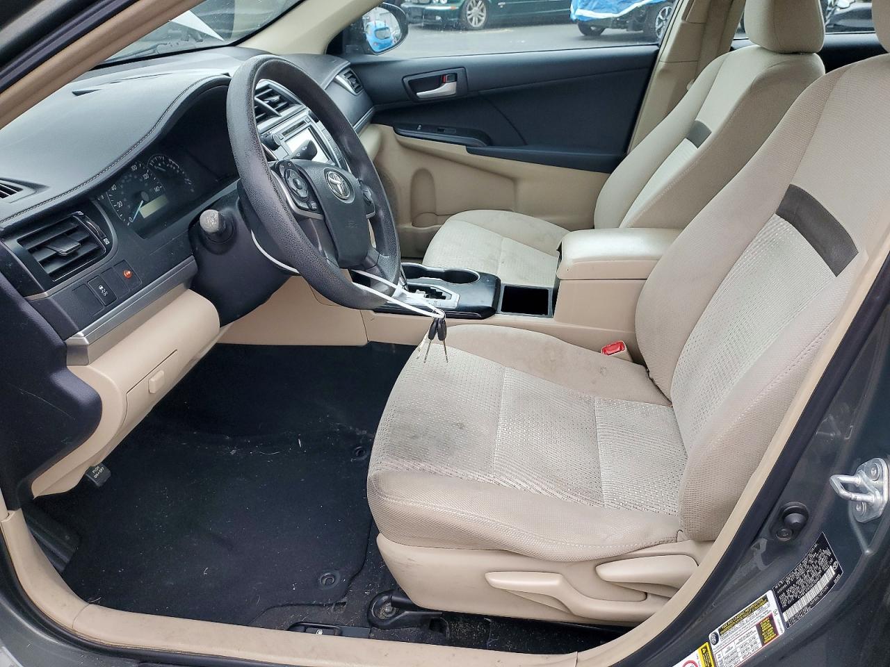 2013 TOYOTA CAMRY L photo 13