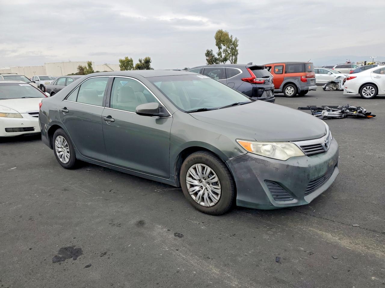 2013 TOYOTA CAMRY L photo 7