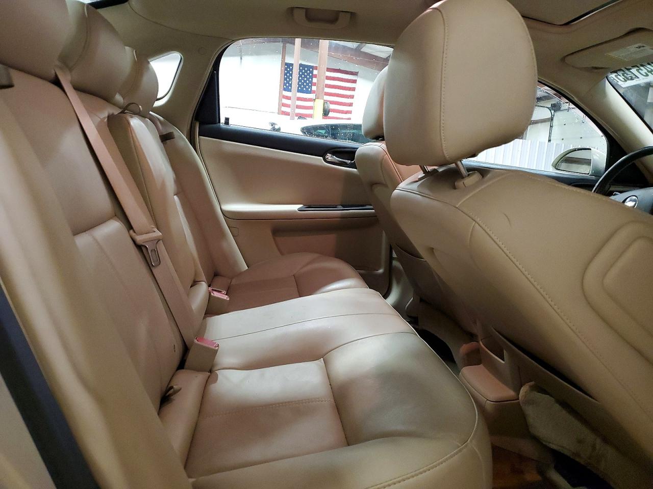 2010 CHEVROLET IMPALA LT photo 28