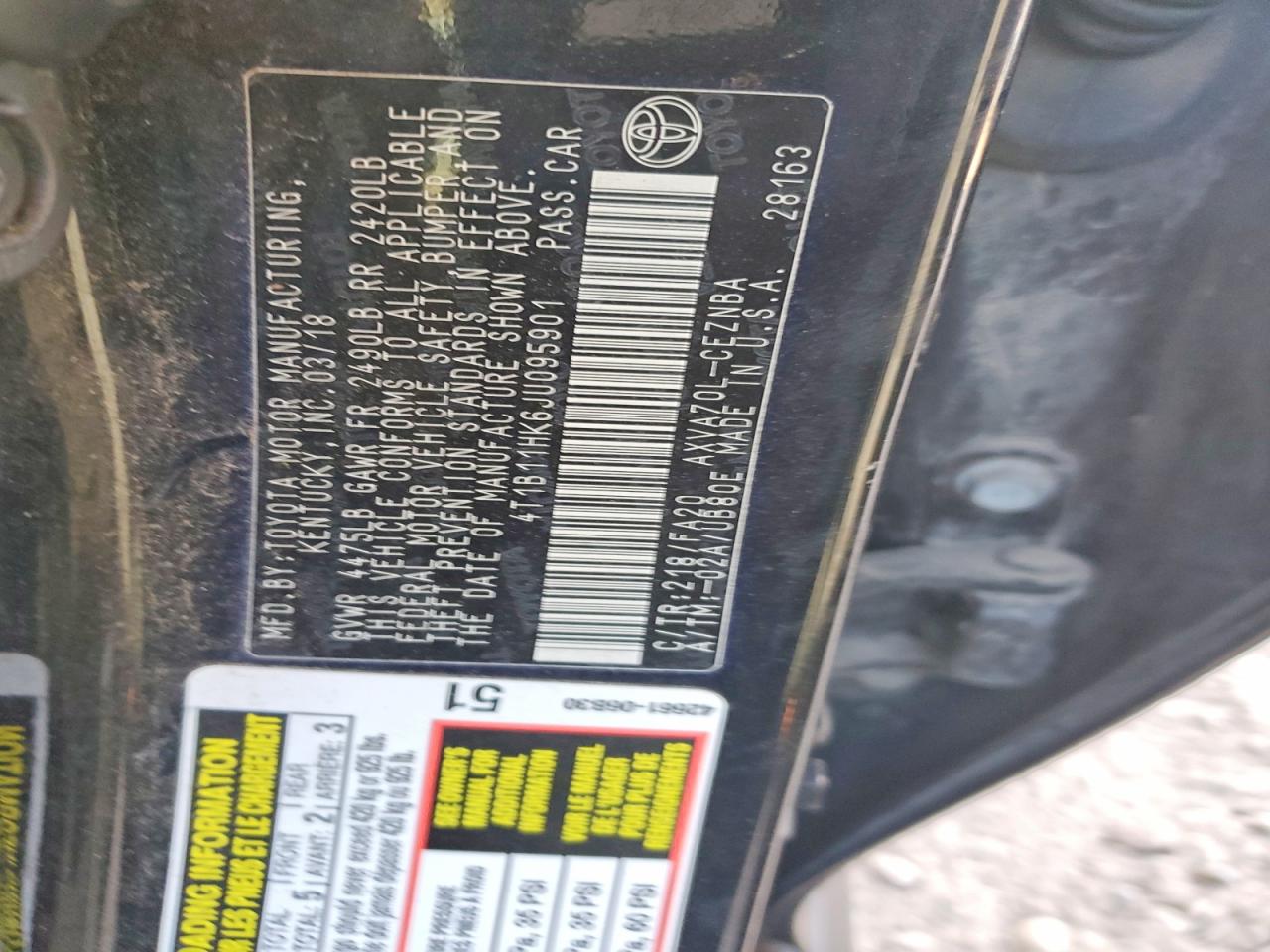 2018 TOYOTA CAMRY LE photo 23