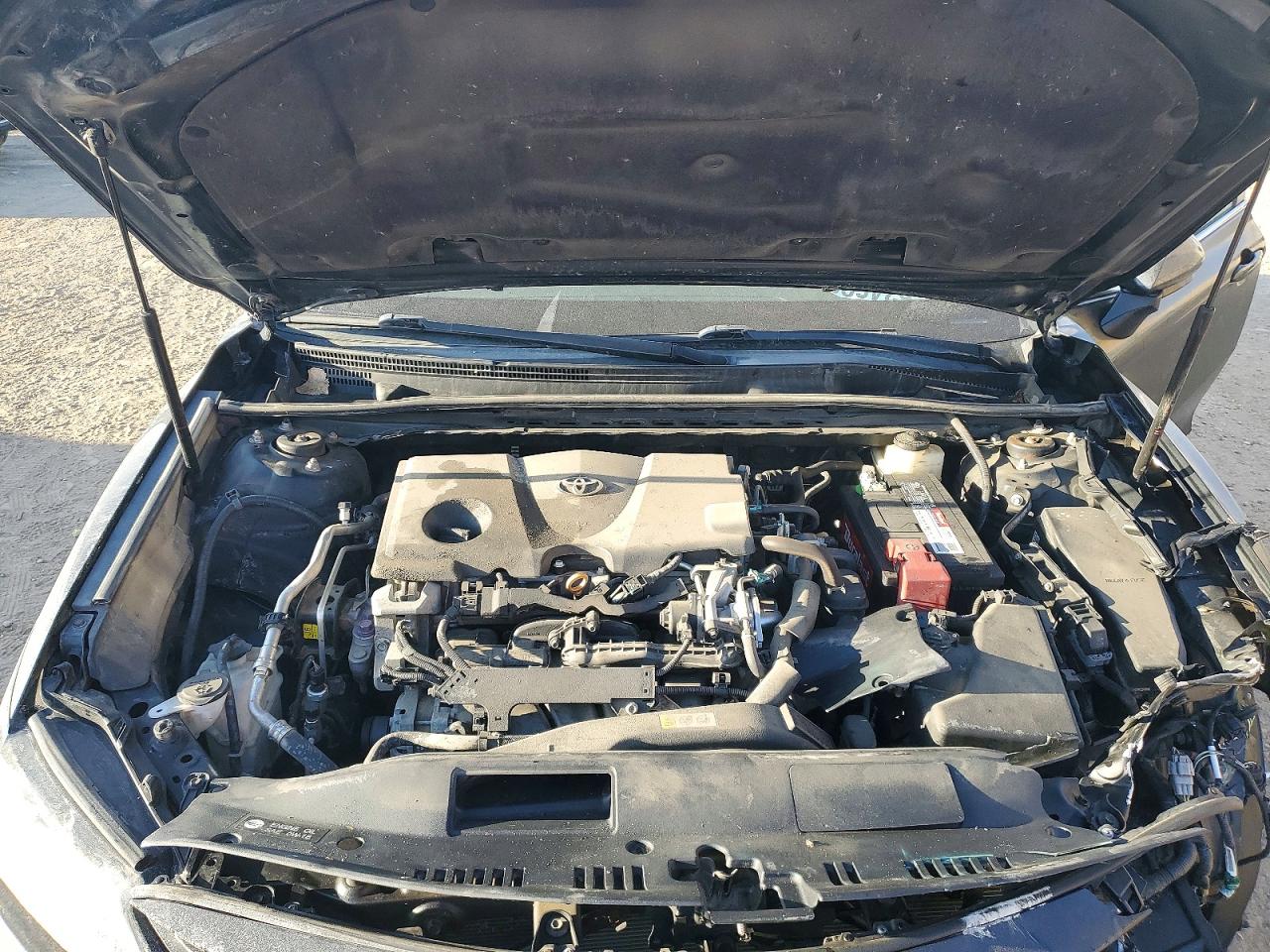 2018 TOYOTA CAMRY LE photo 21