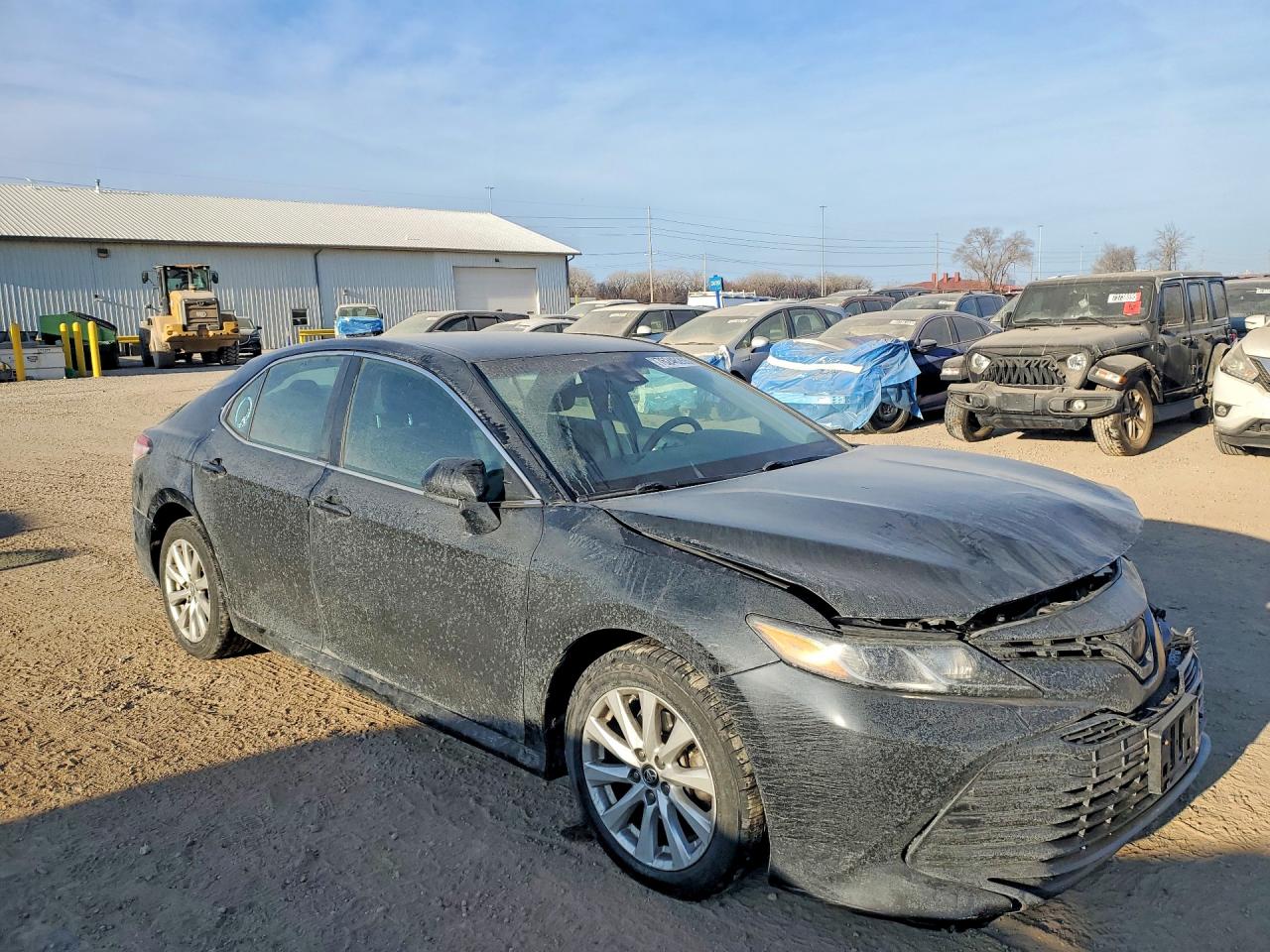 2018 TOYOTA CAMRY LE photo 7