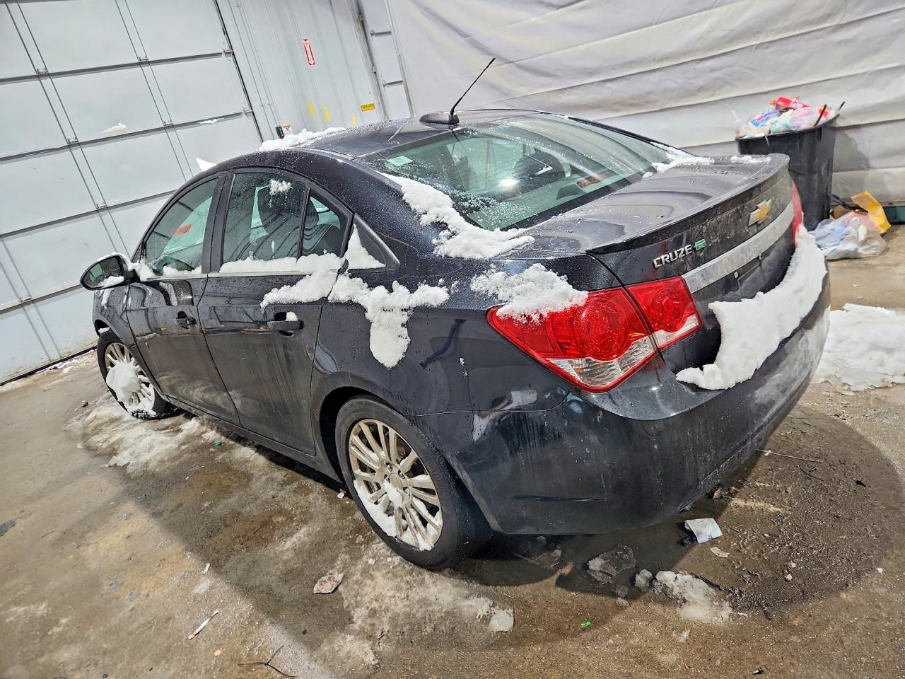 2015 CHEVROLET CRUZE ECO photo 2