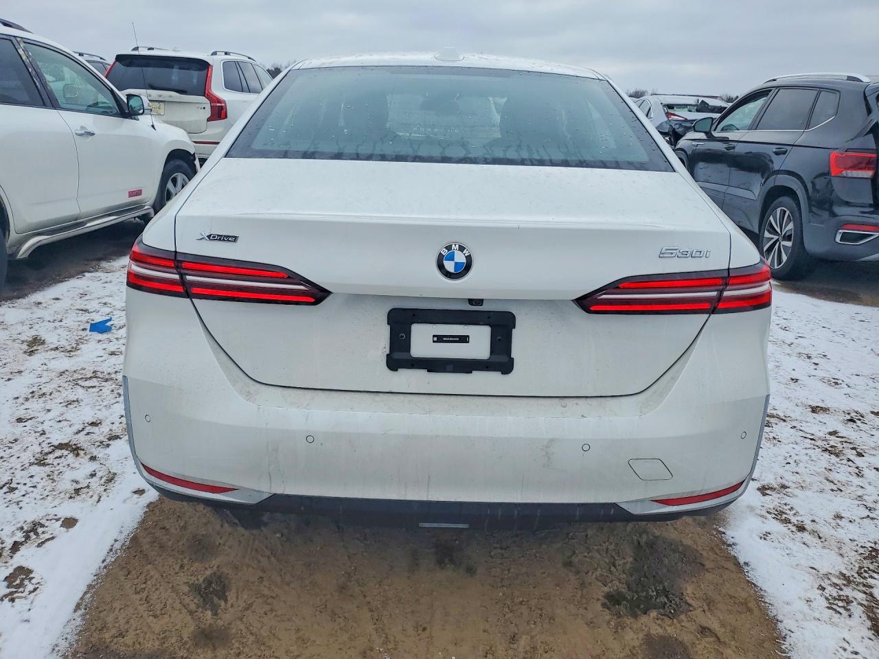 2025 BMW 530 XI photo 11