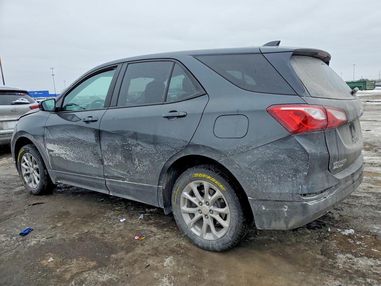 2020 CHEVROLET EQUINOX LS photo 3