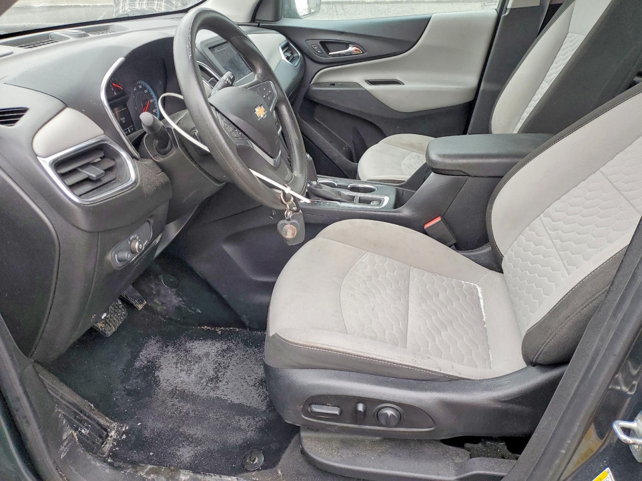 2020 CHEVROLET EQUINOX LS photo 13