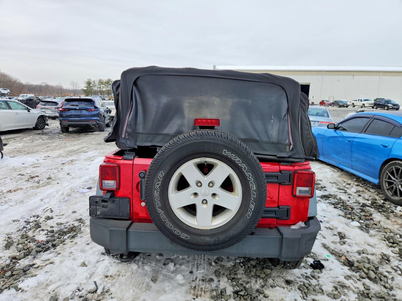 2011 JEEP WRANGLER photo 11