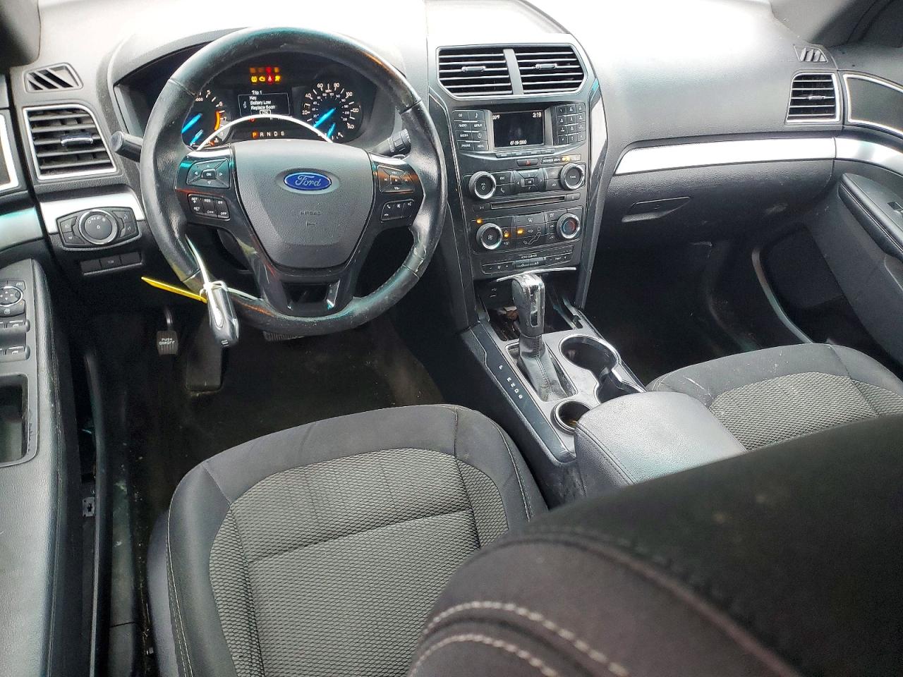 2016 FORD EXPLORER XLT photo 8