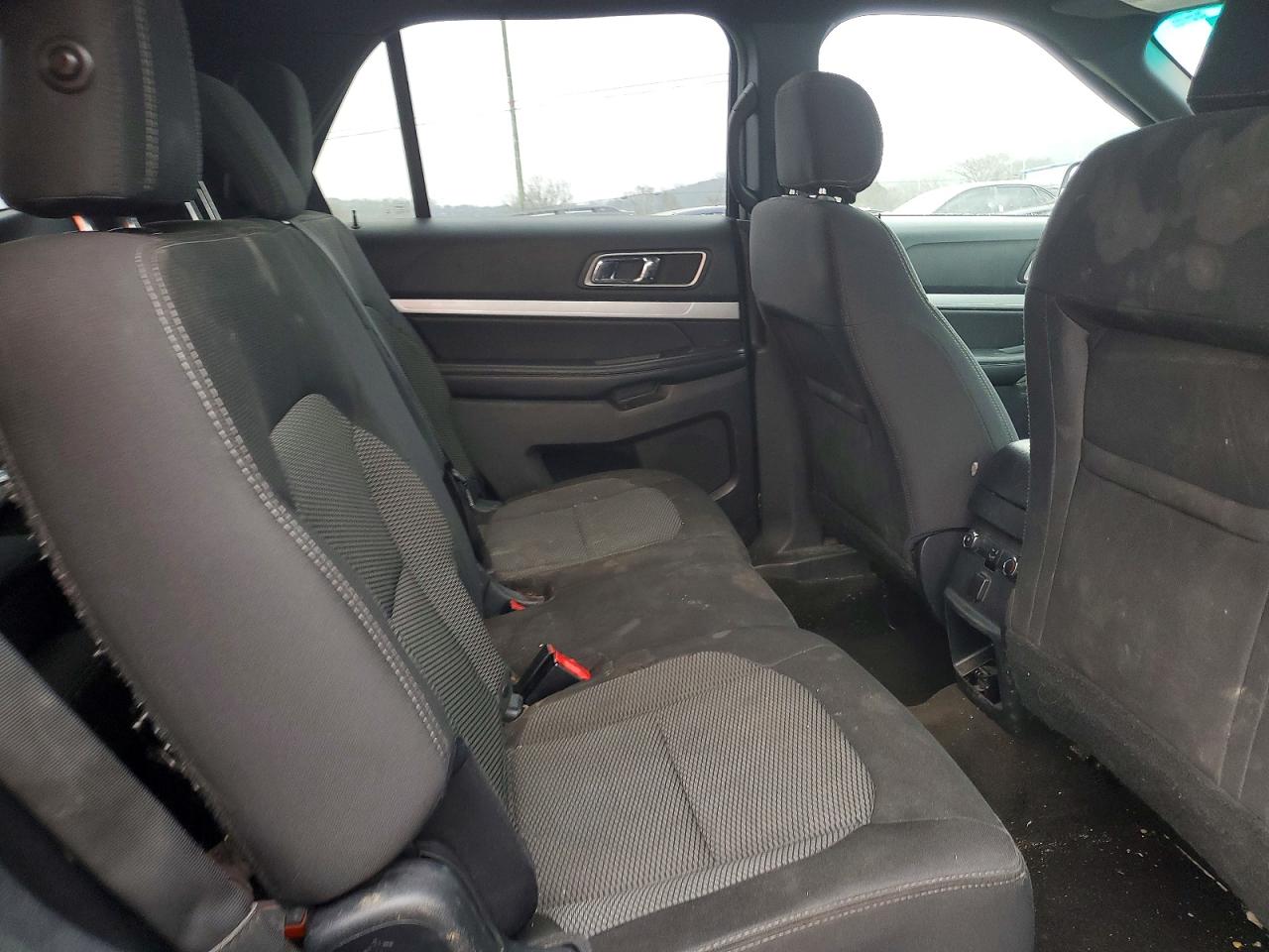 2016 FORD EXPLORER XLT photo 11