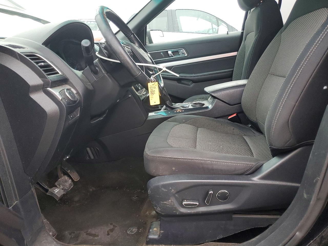 2016 FORD EXPLORER XLT photo 7