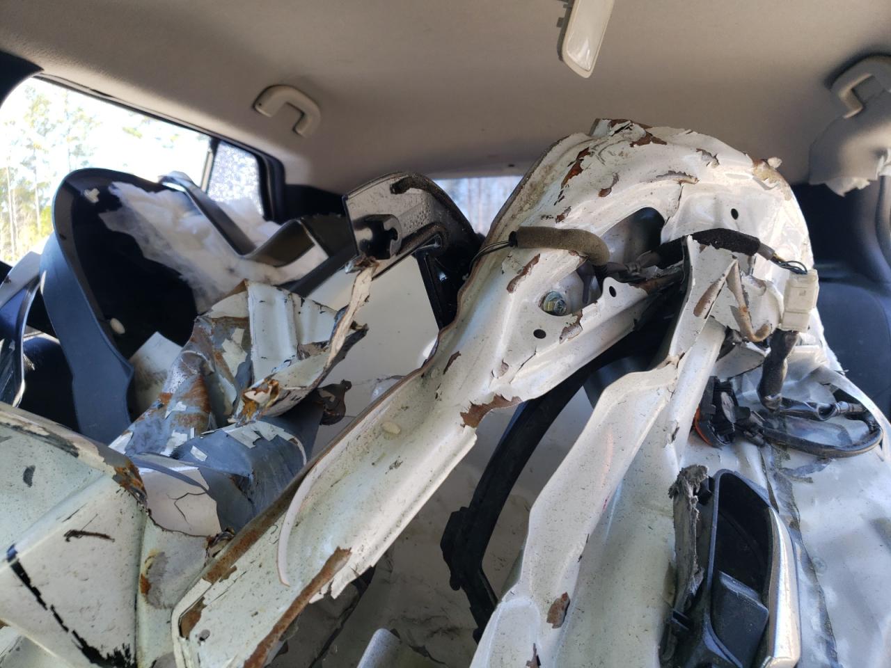 2019 NISSAN KICKS S photo 19