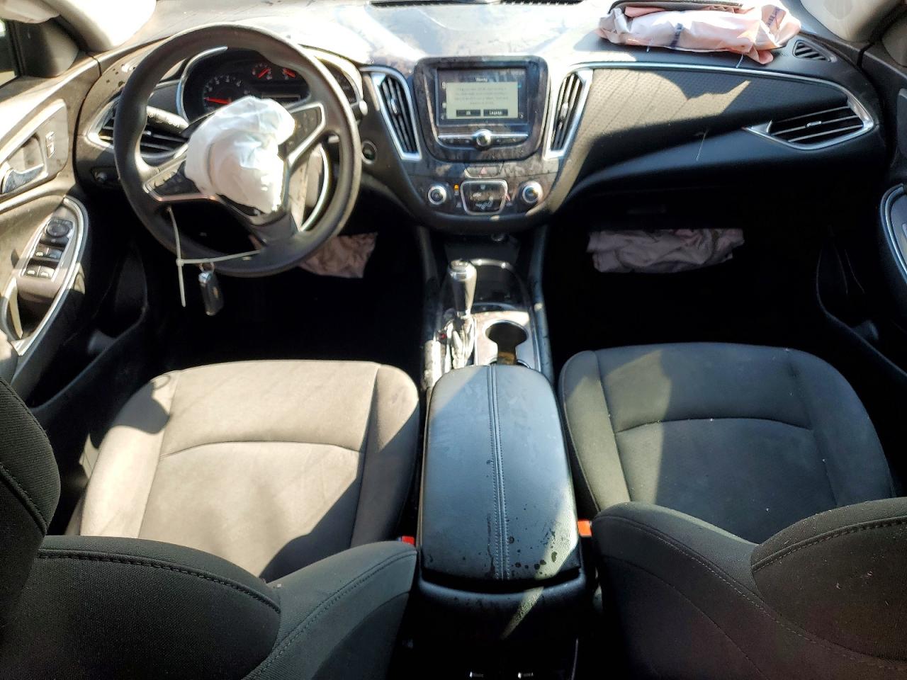 2018 CHEVROLET MALIBU LT photo 8