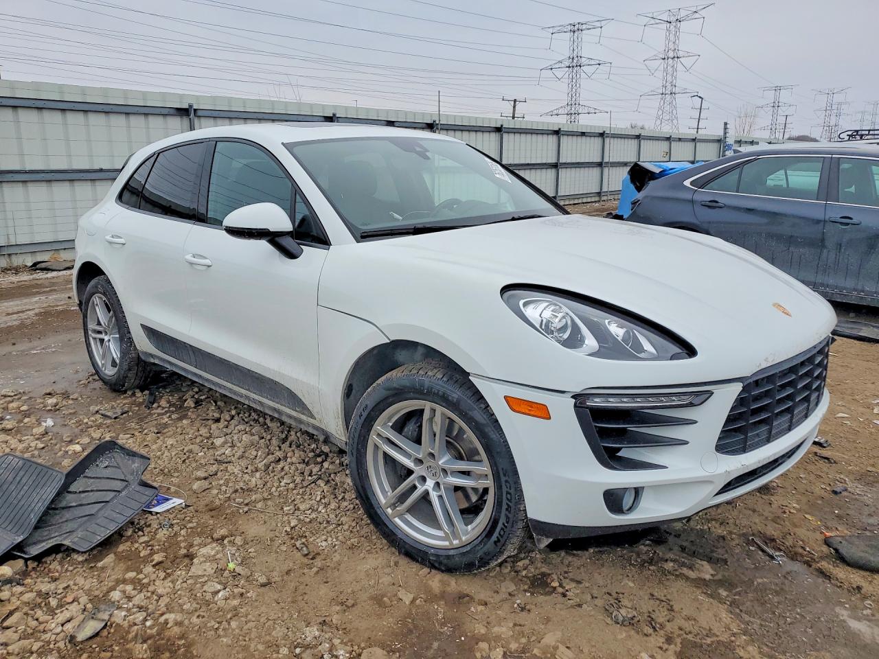 2018 PORSCHE MACAN photo 7