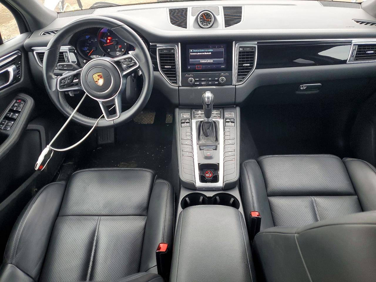 2018 PORSCHE MACAN photo 15