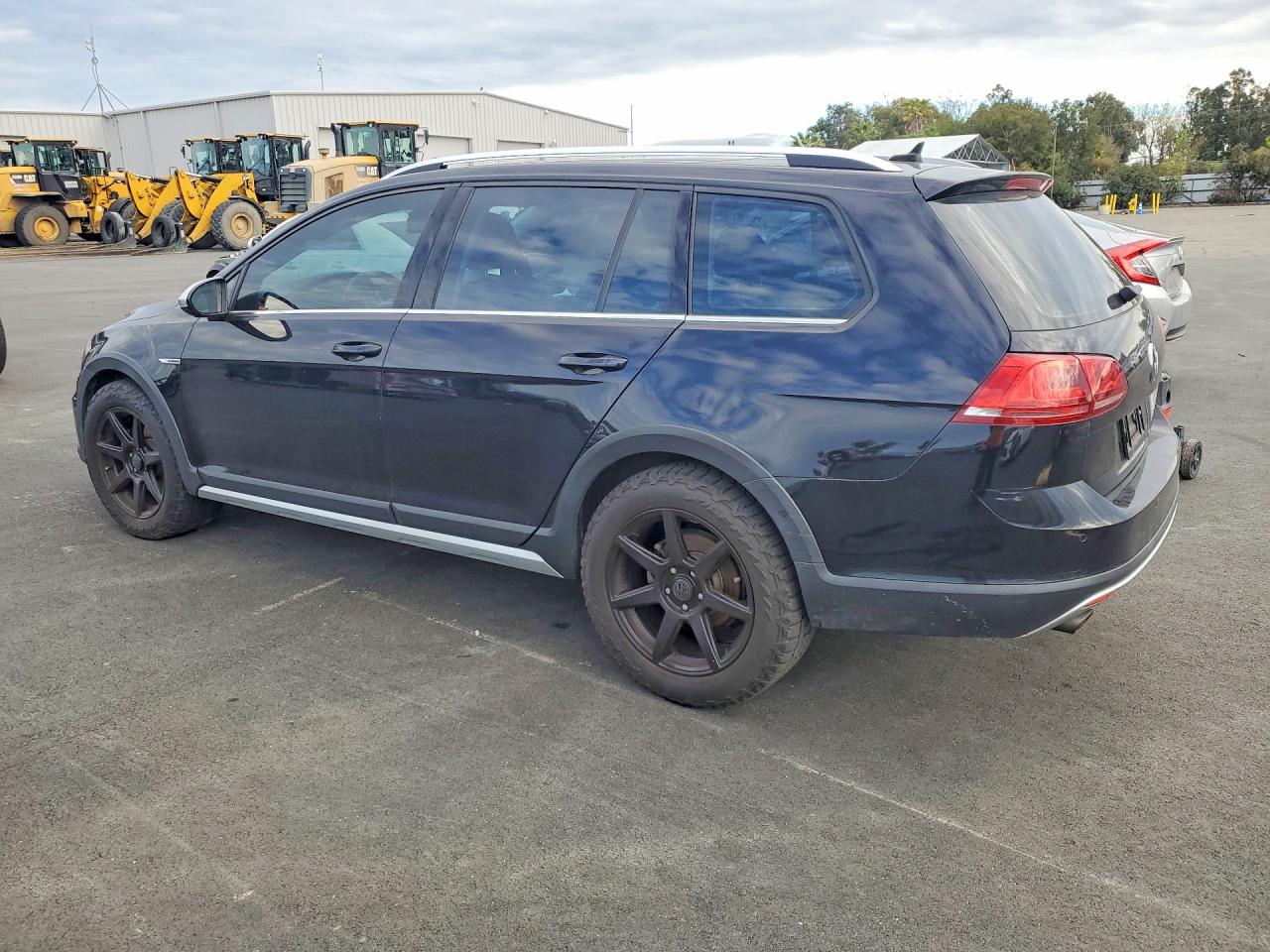 2017 VOLKSWAGEN GOLF ALLTRACK S photo 4