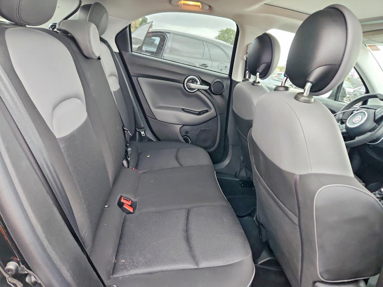 2016 FIAT 500X EASY photo 19