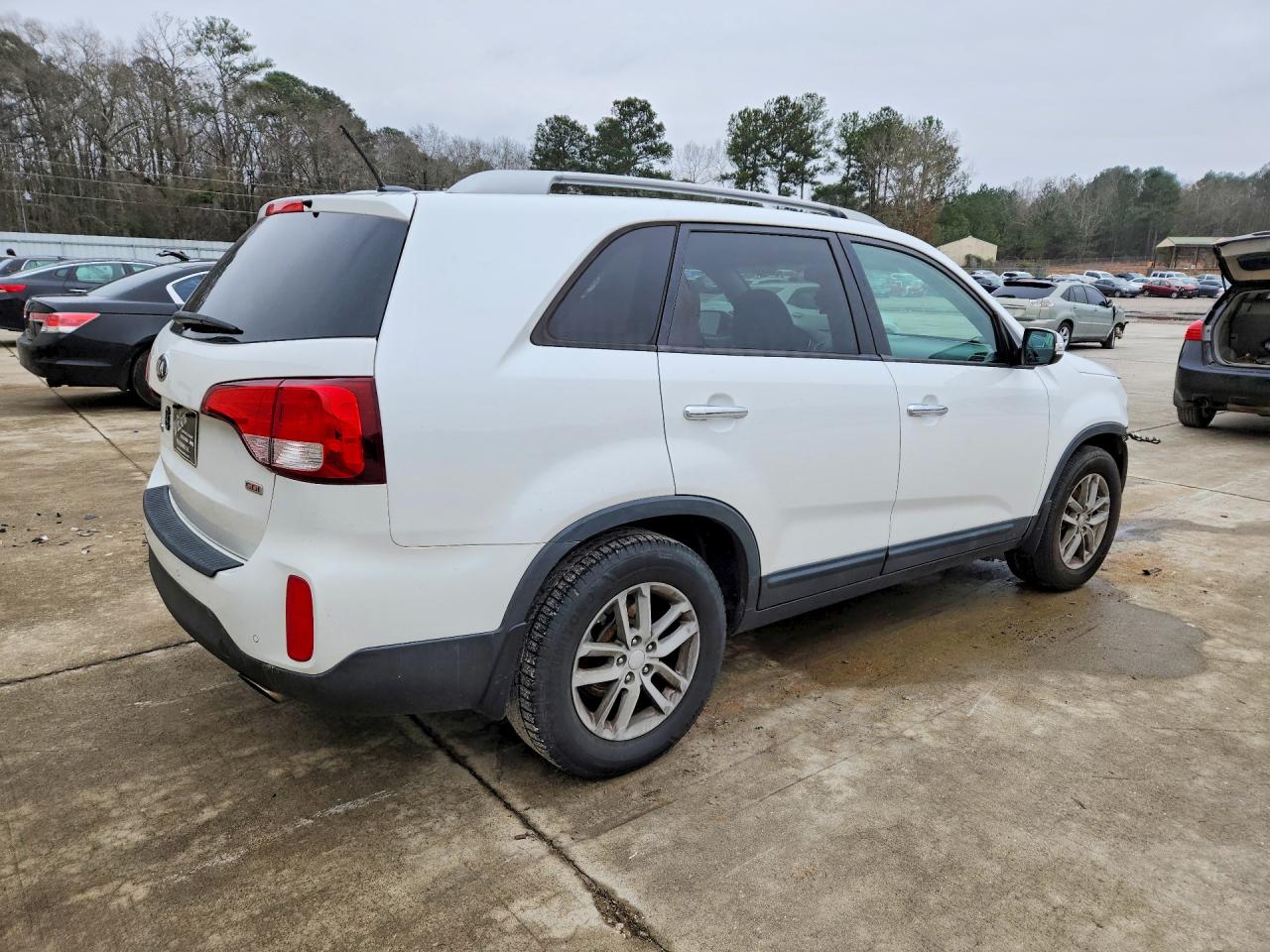 2015 KIA SORENTO LX photo 3