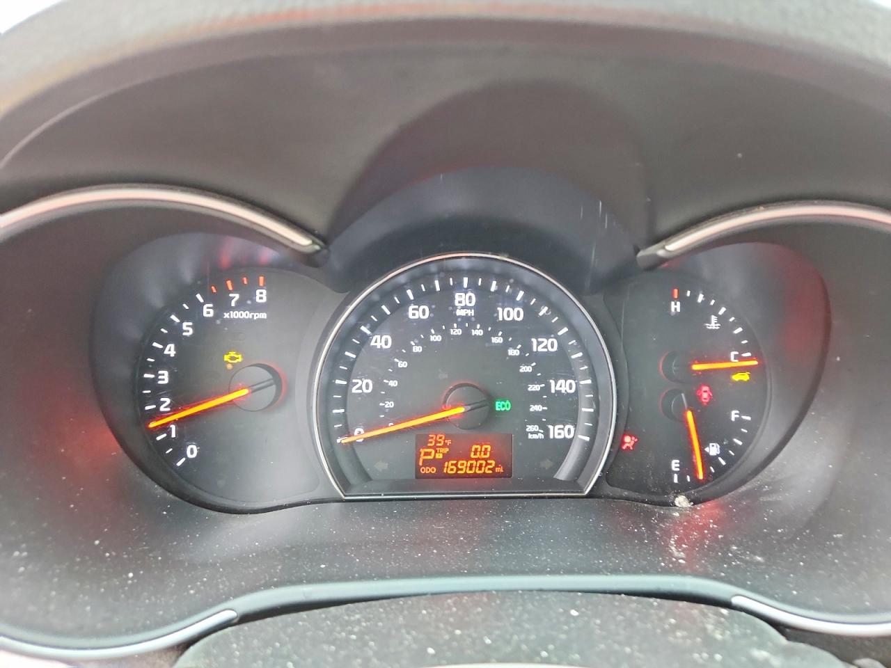 2015 KIA SORENTO LX photo 9