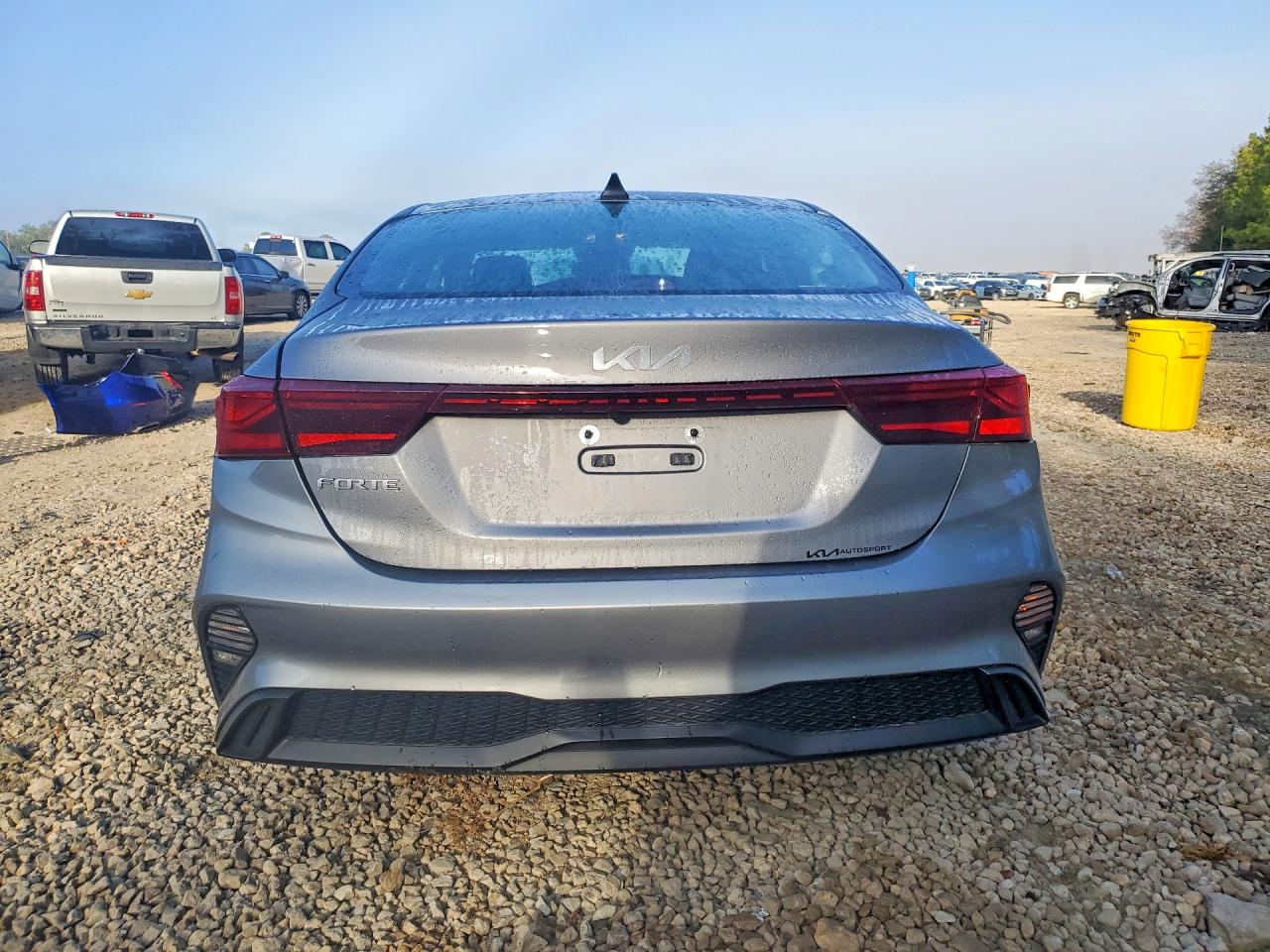 2023 KIA FORTE LXS photo 11