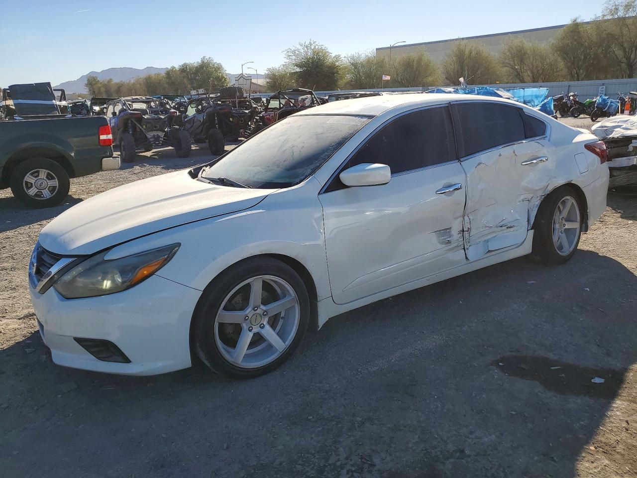2017 NISSAN ALTIMA
