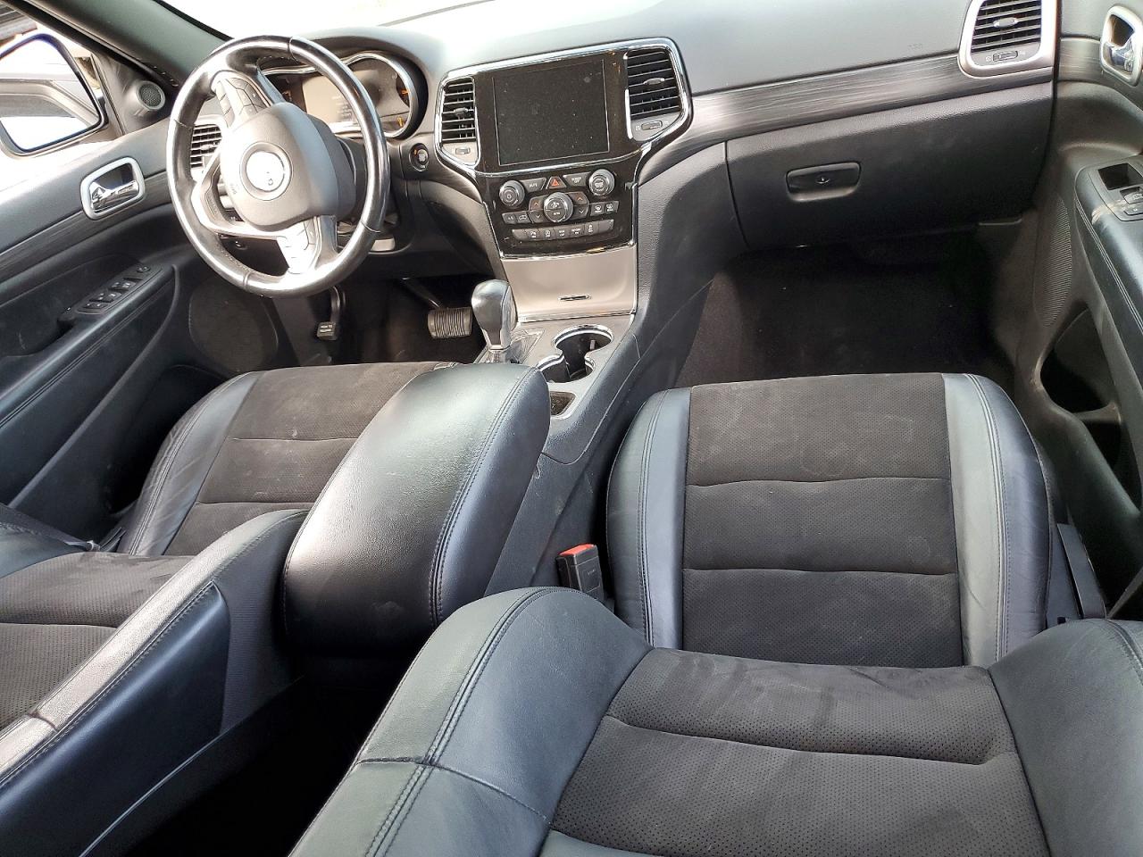 2022 JEEP GRAND CHEROKEE LAREDO E photo 15