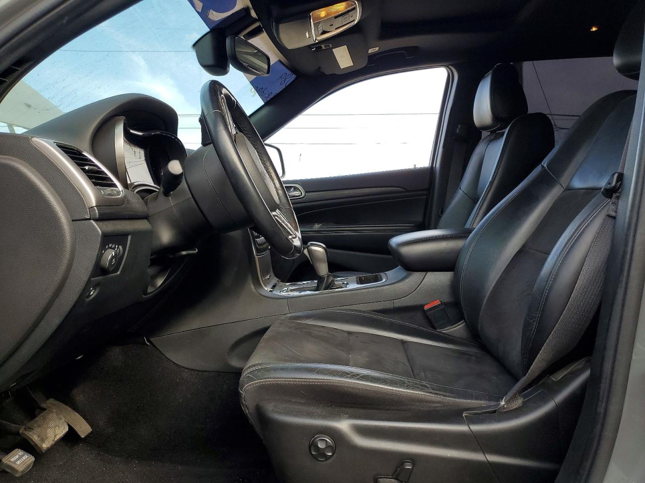2022 JEEP GRAND CHEROKEE LAREDO E photo 13
