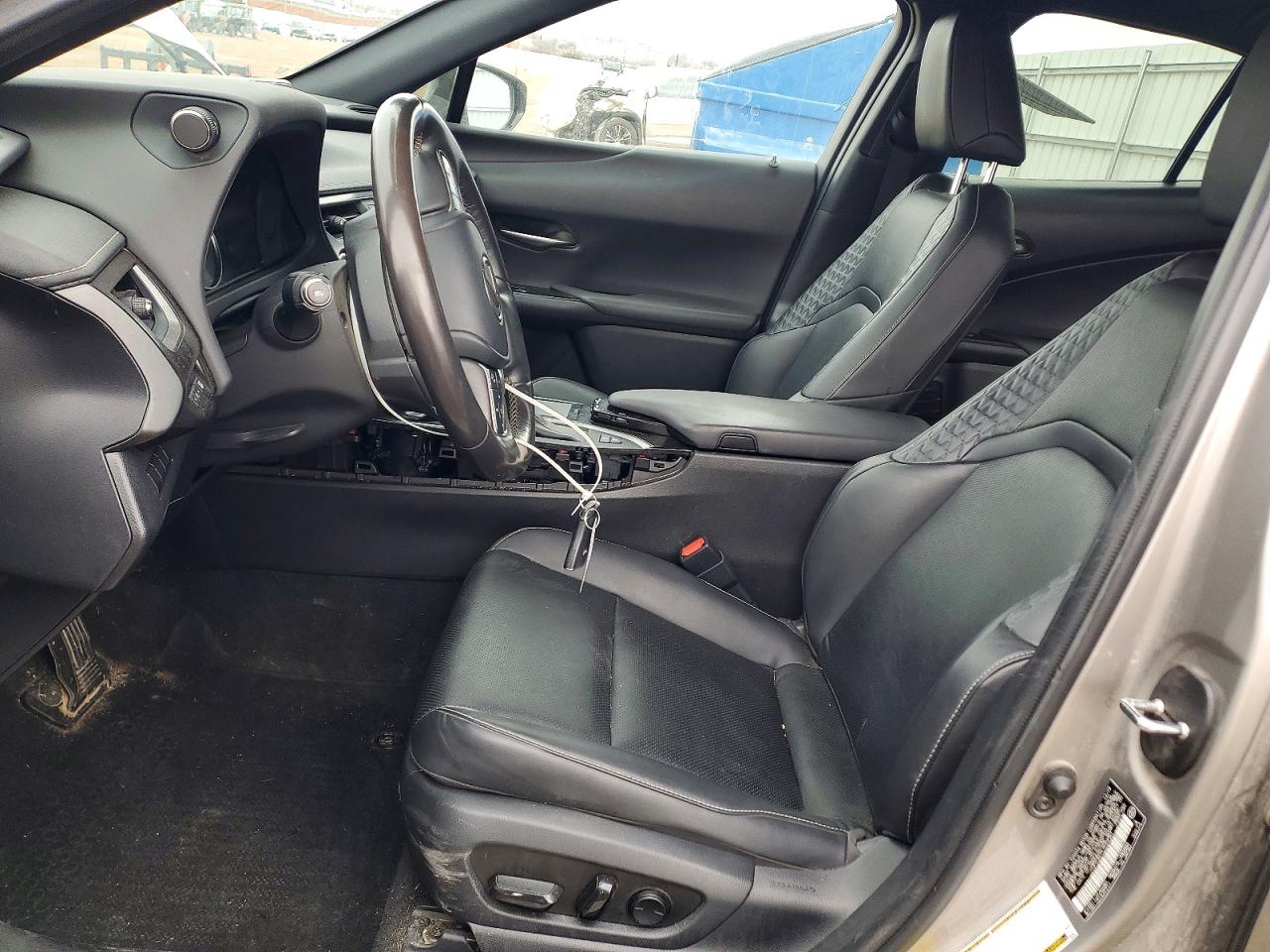 2020 LEXUS UX 250H photo 7