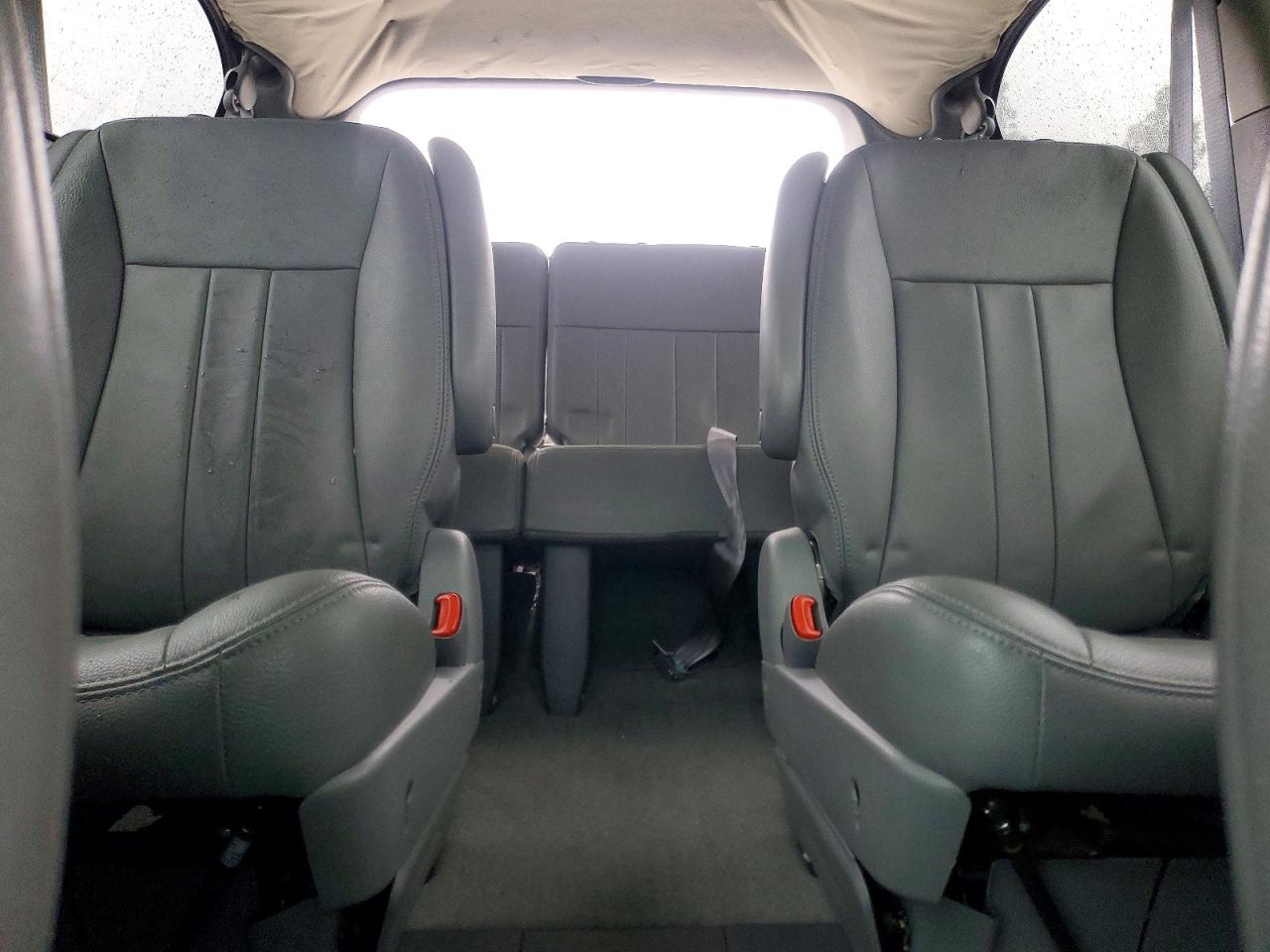 2007 CHRYSLER TOWN & COUNTRY TOURING photo 28