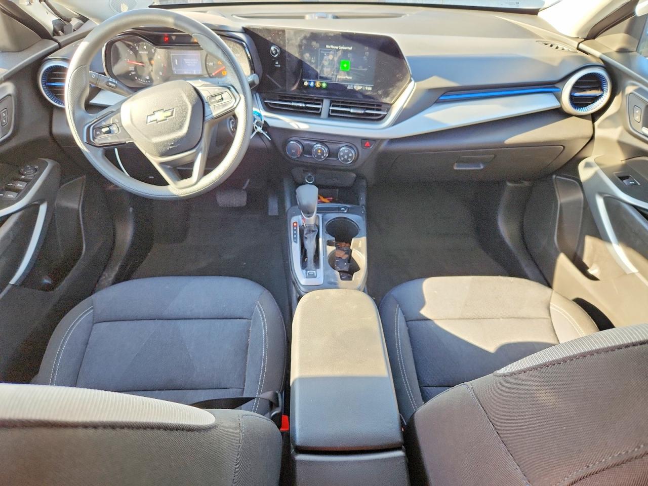 2025 CHEVROLET TRAX LS photo 15