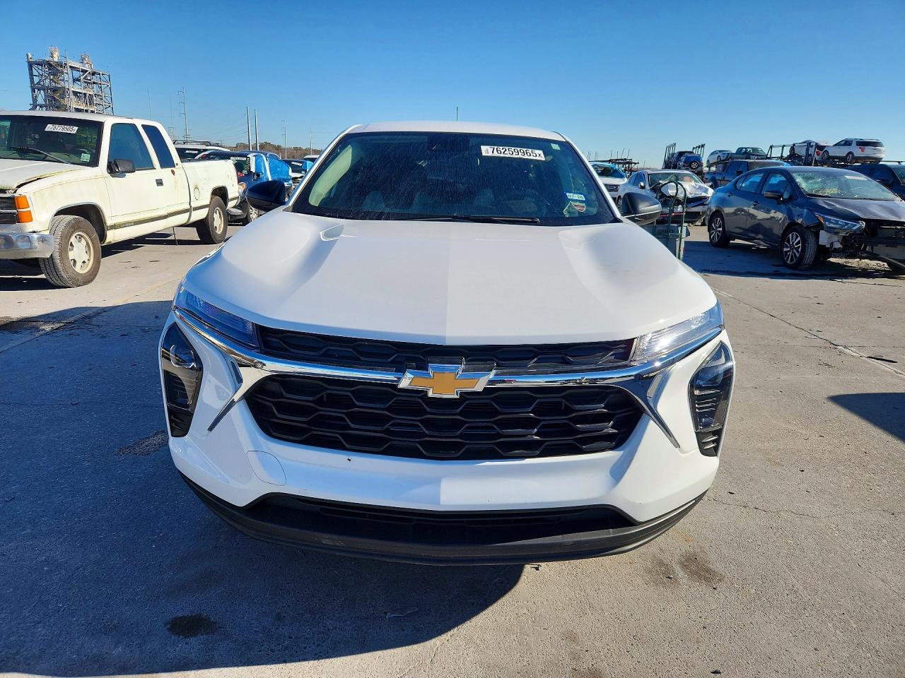 2025 CHEVROLET TRAX LS photo 9