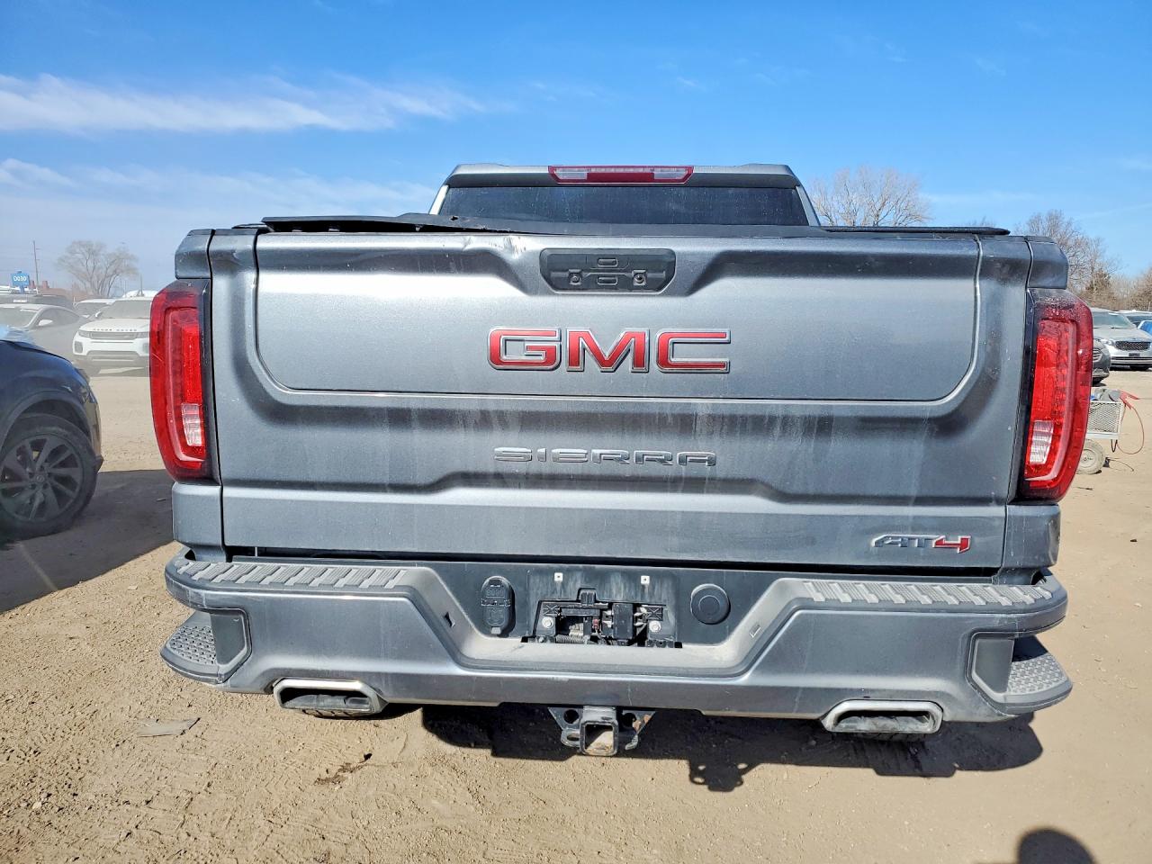 2021 GMC SIERRA K1500 AT4 photo 11