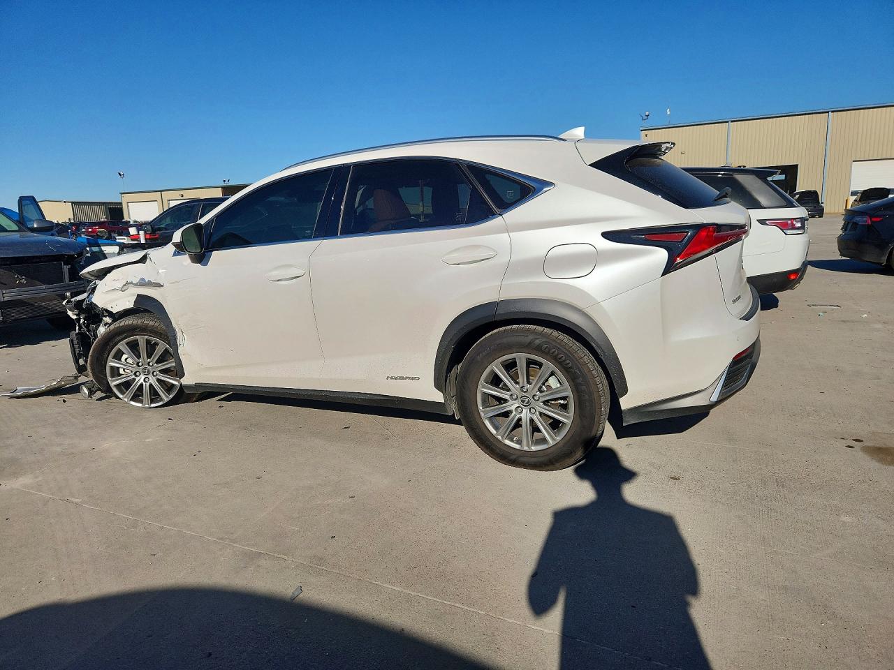 2020 LEXUS NX 300H photo 3