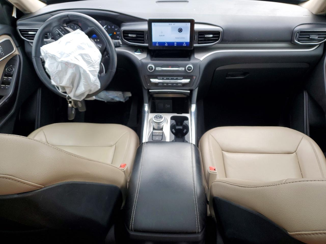 2020 FORD EXPLORER XLT photo 8