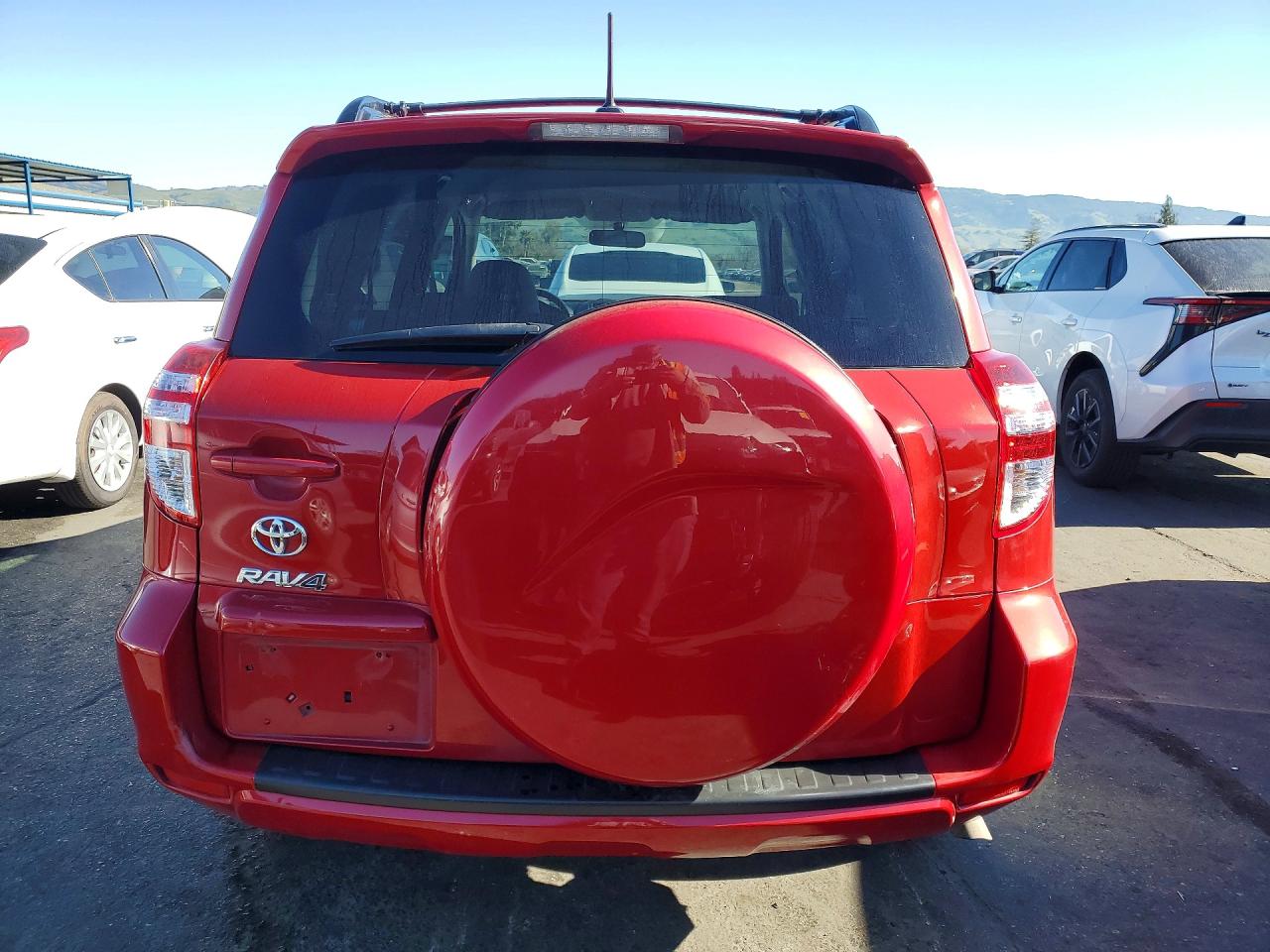 2011 TOYOTA RAV4 photo 11