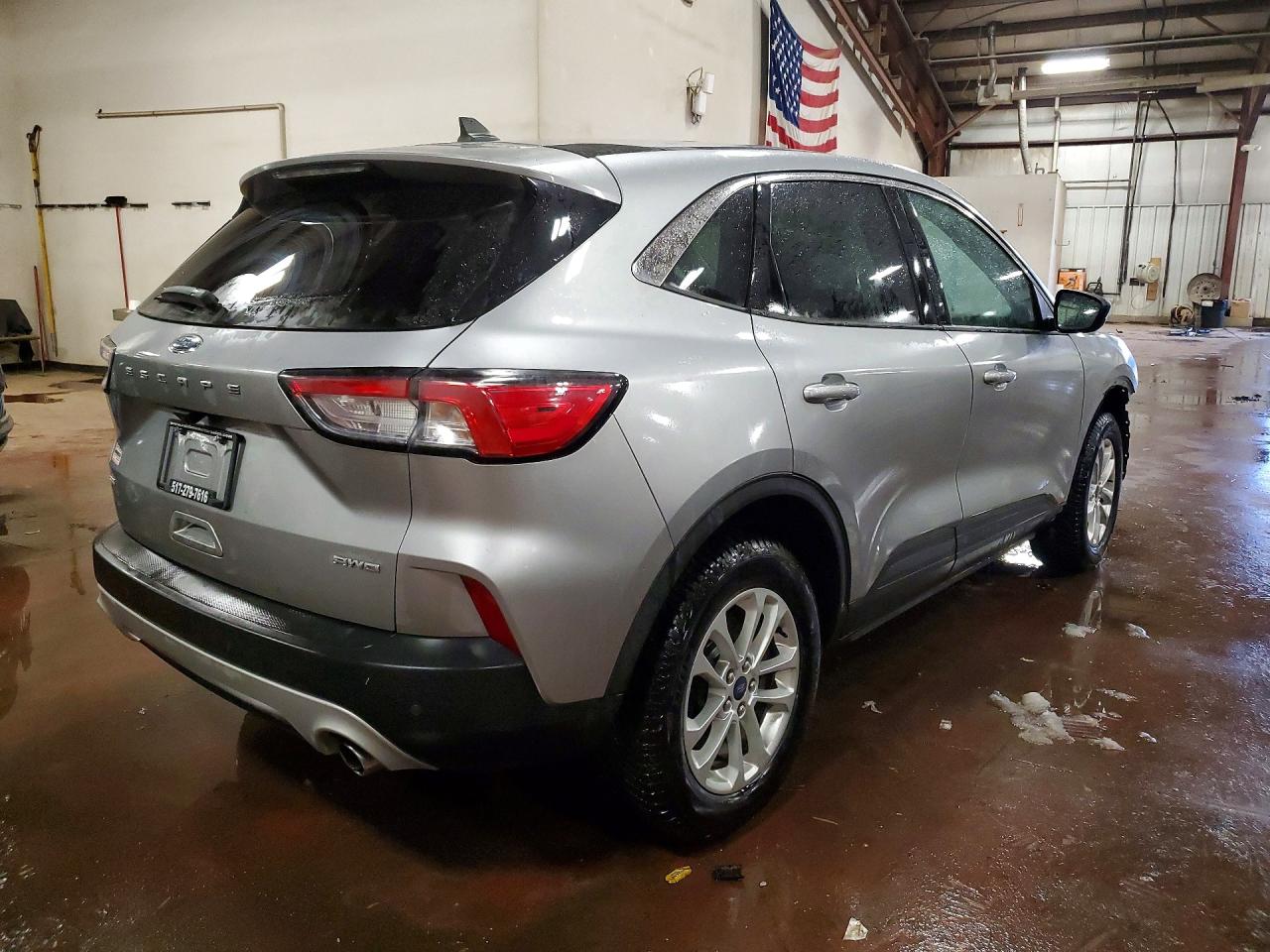 2022 FORD ESCAPE SE photo 5
