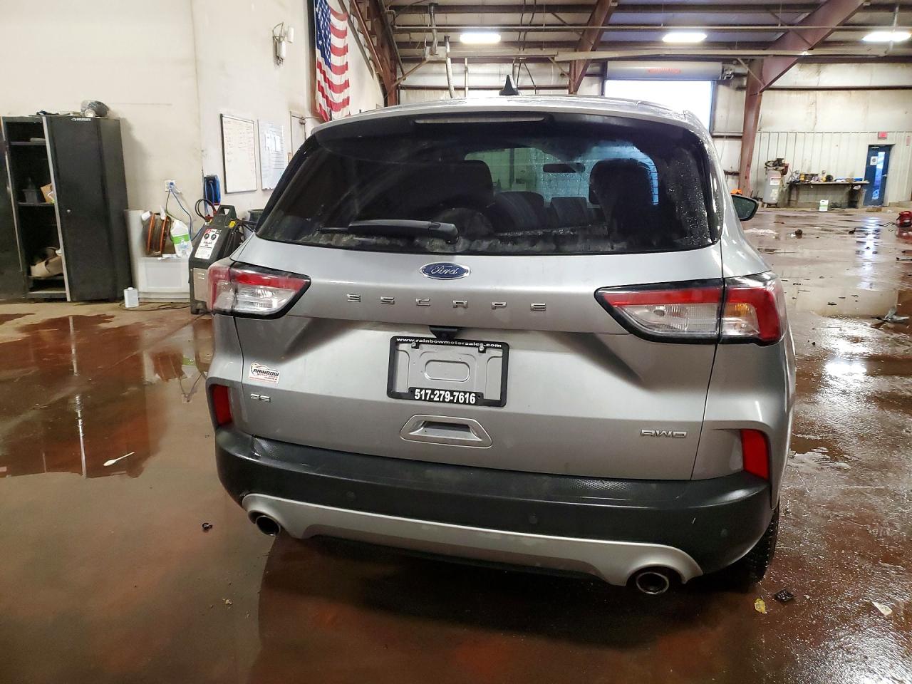 2022 FORD ESCAPE SE photo 11