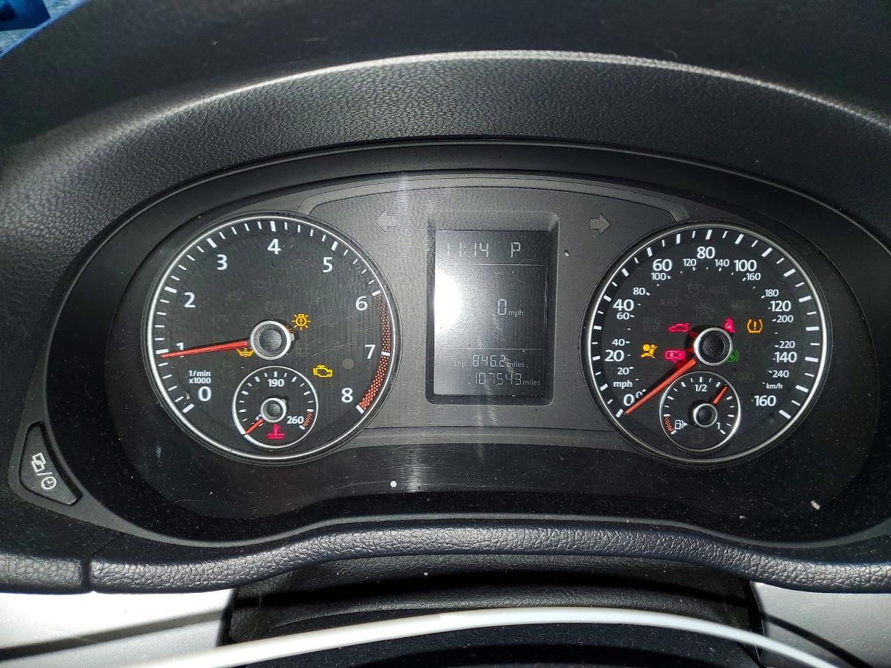 2014 VOLKSWAGEN PASSAT S photo 9