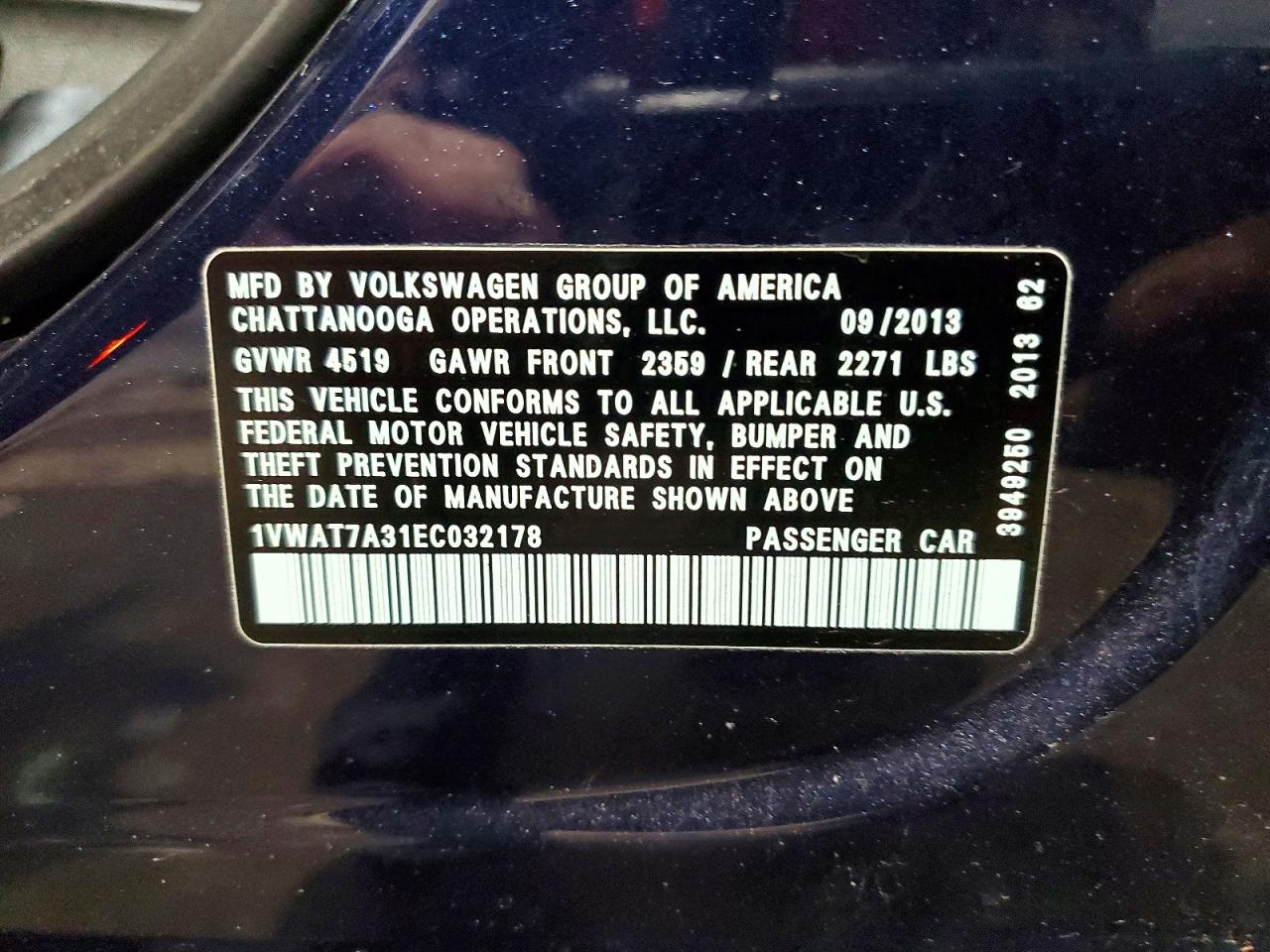 2014 VOLKSWAGEN PASSAT S photo 12