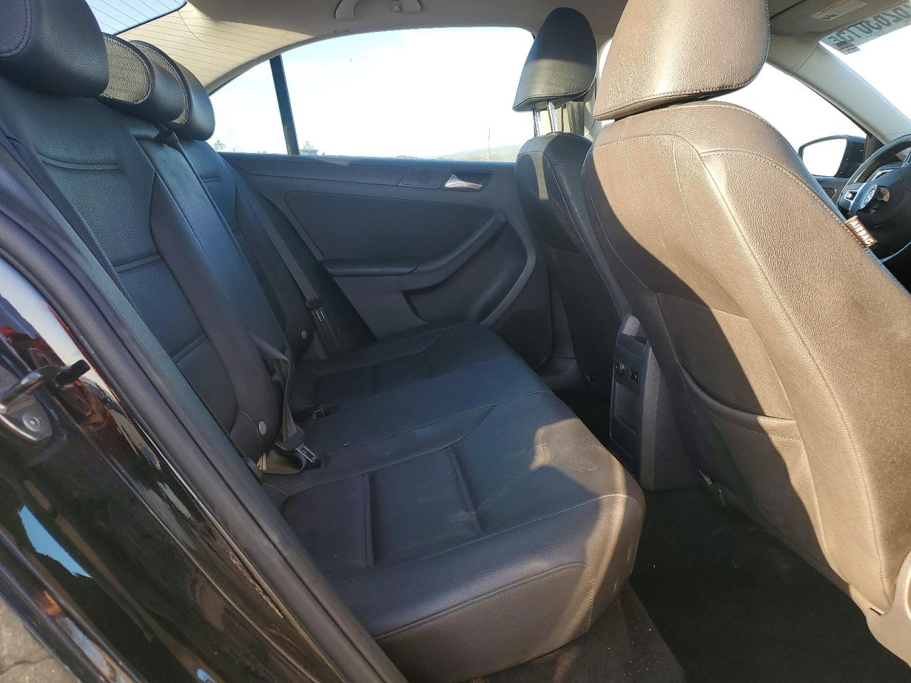 2012 VOLKSWAGEN JETTA SE photo 10