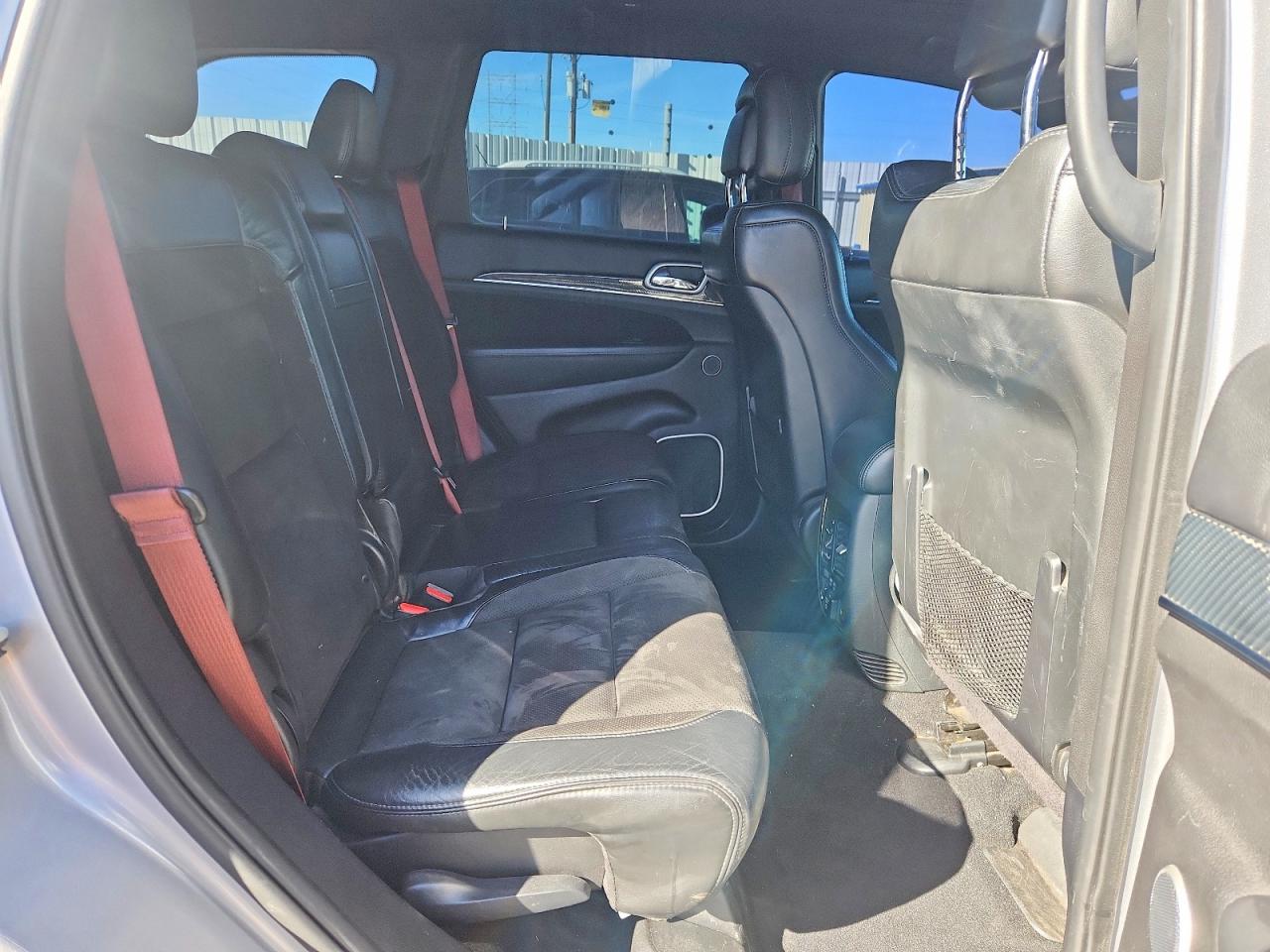 2019 JEEP GRAND CHEROKEE SRT-8 photo 21