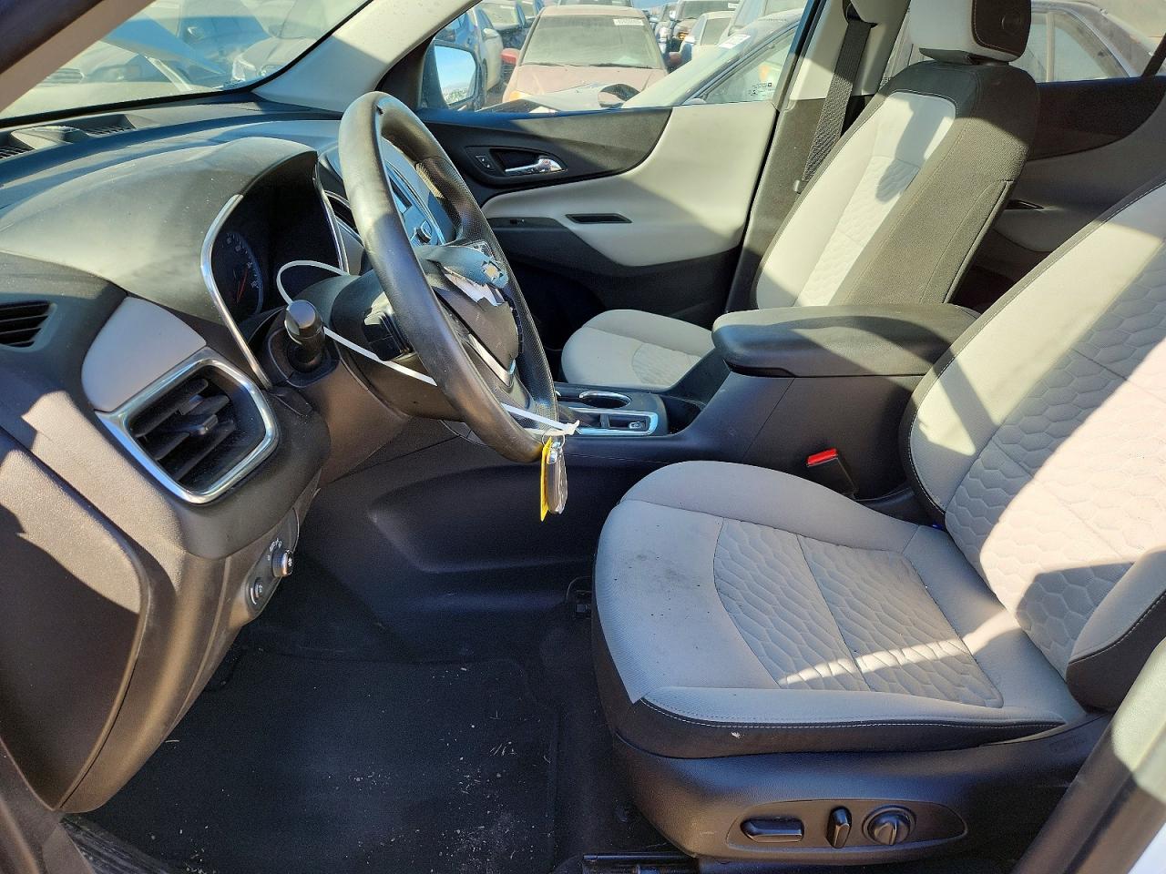2020 CHEVROLET EQUINOX LS photo 19