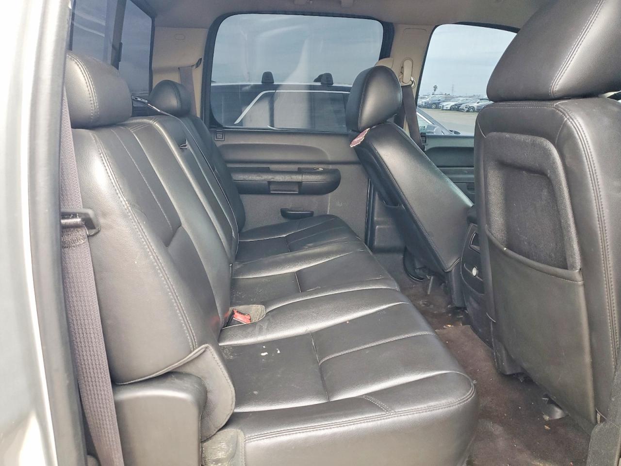 2014 CHEVROLET SILVERADO K2500 HEAVY DUTY LT photo 28