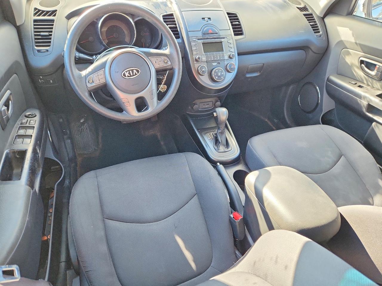 2011 KIA SOUL + photo 8