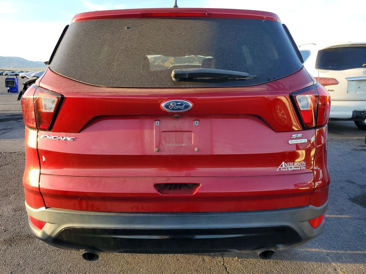 2019 FORD ESCAPE SE photo 6