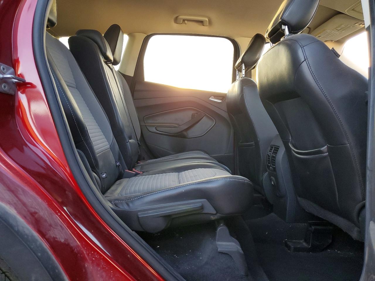 2019 FORD ESCAPE SE photo 11