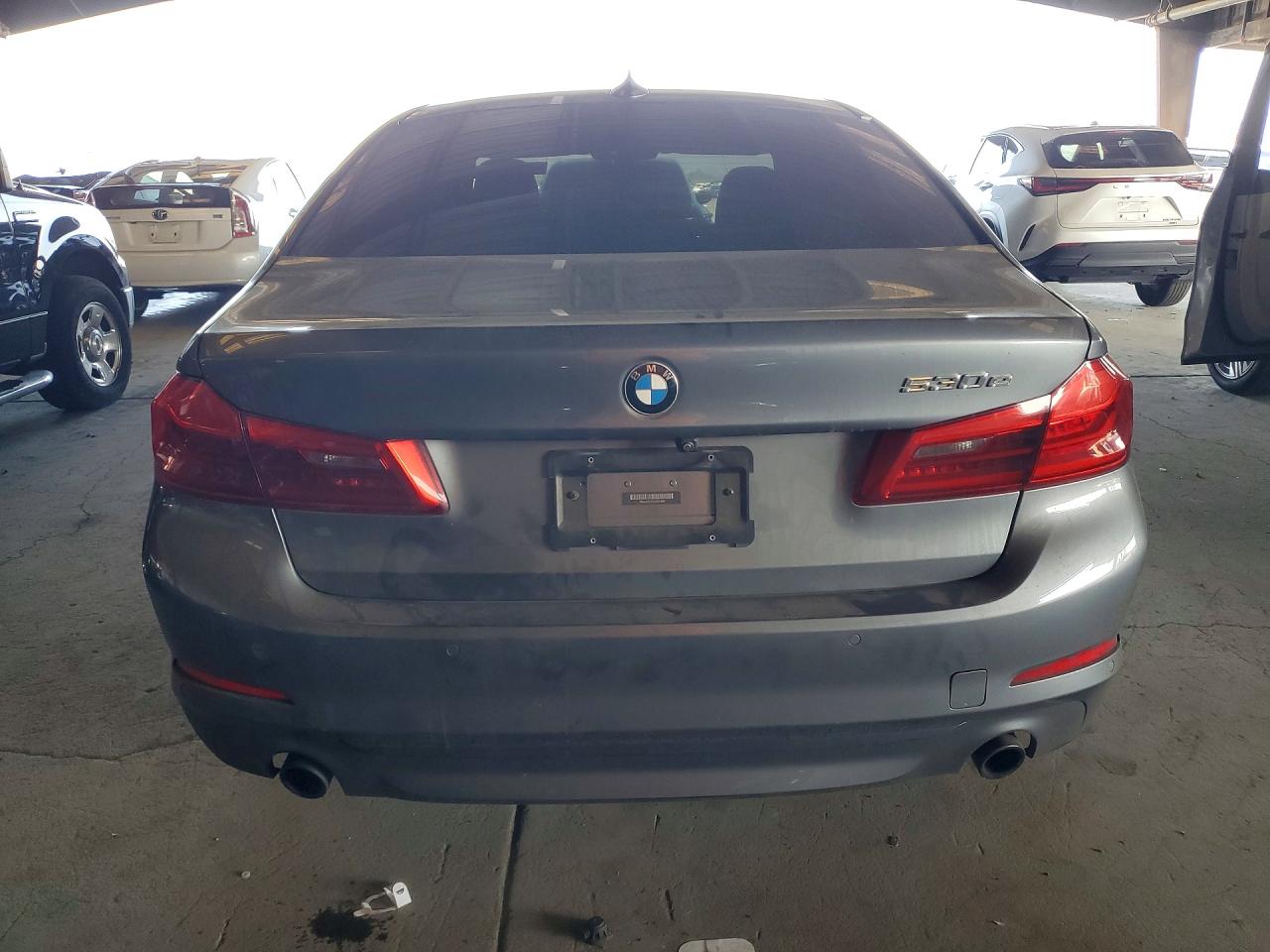 2018 BMW 530E photo 6