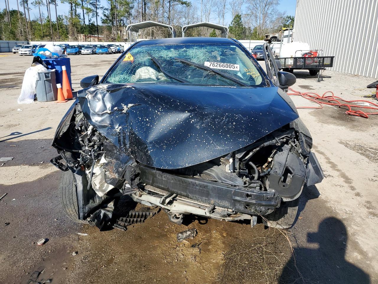 2015 TOYOTA COROLLA LE photo 9