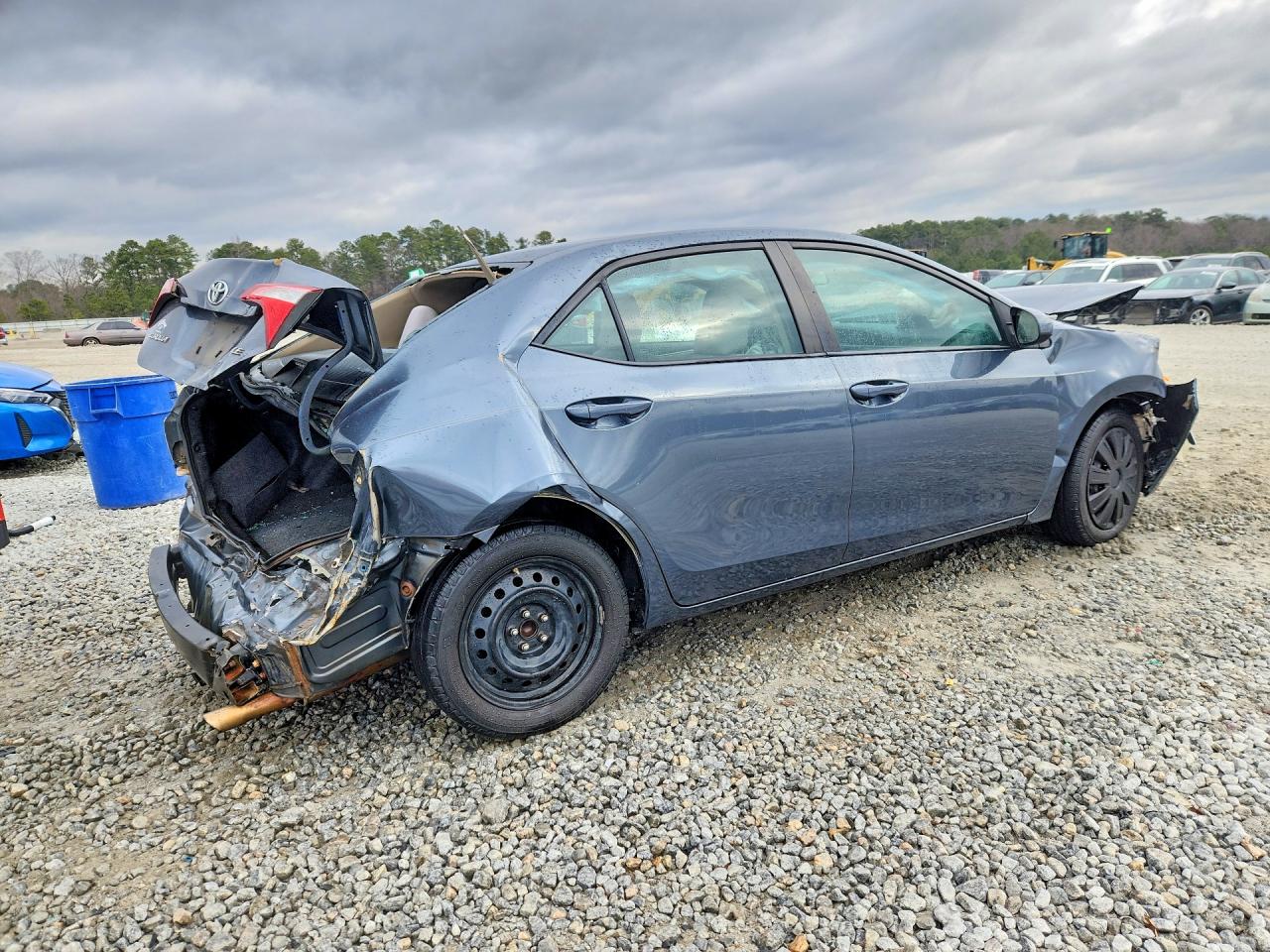 2014 TOYOTA COROLLA LE photo 5