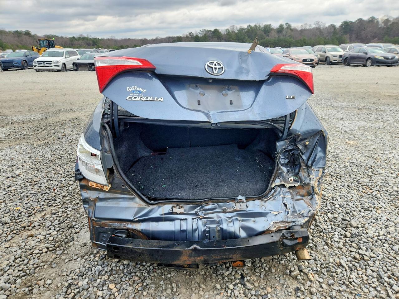 2014 TOYOTA COROLLA LE photo 11