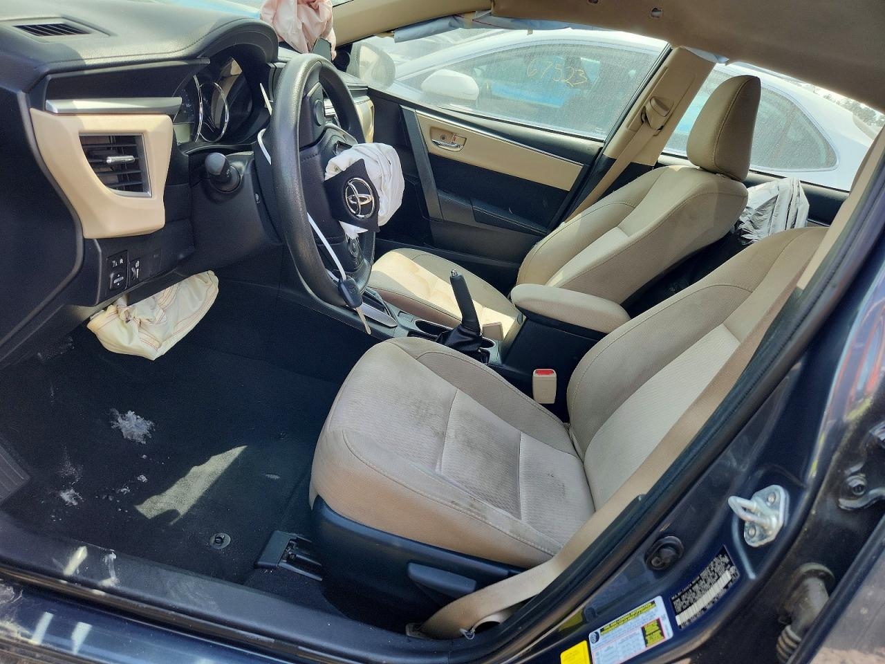 2014 TOYOTA COROLLA LE photo 13